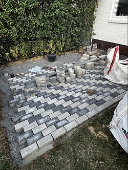 Terrasse zum Entspannen im Garten